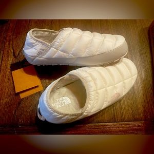 North Face Thermoball Traction Slippers